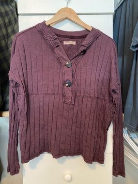 We The Free Ribbed Henley Top in Plum Purple